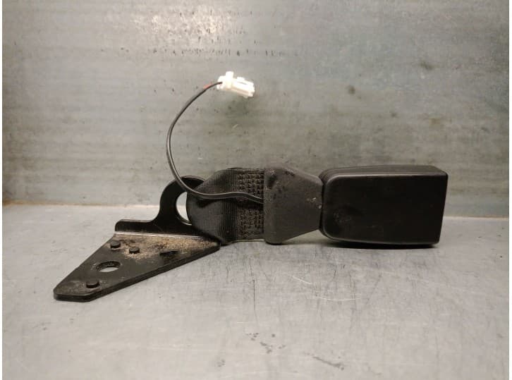 Recambio de enganche cinturon trasero izquierdo para citroën c4 cactus 1.5 bluehdi 100 referencia OEM IAM 98059715XT 98059715XT