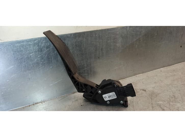 Recambio de potenciometro pedal para opel astra j (p10) 1.7 cdti (68) referencia OEM IAM 13252702 6PV00976507 6 PINES