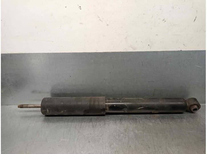 Recambio de amortiguador trasero izquierdo para kia sorento i (jc) 2.5 crdi referencia OEM IAM 553103E500 SACHS