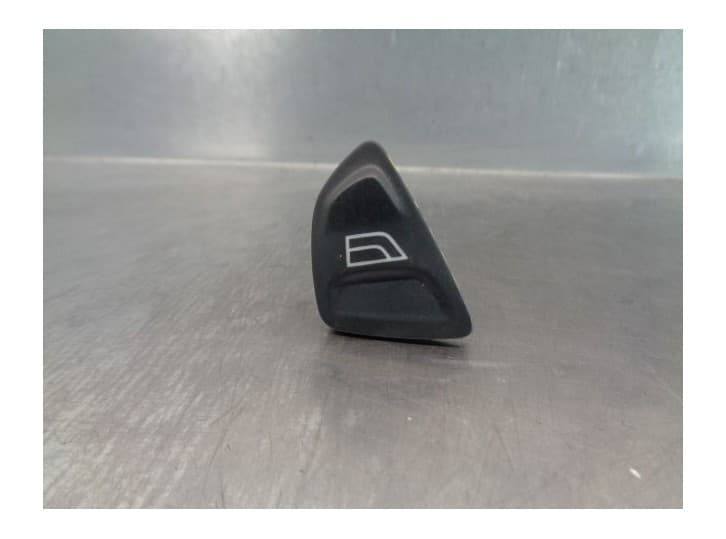 Recambio de mando elevalunas delantero derecho para ford ka (ru8) 1.2 referencia OEM IAM E30583 1571470