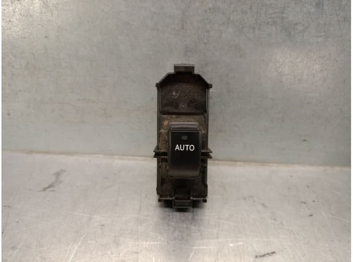 Recambio de mando elevalunas trasero derecho para lexus rx (_u3_) 400h awd (mhu38_) referencia OEM IAM 8403048070 8403048070
