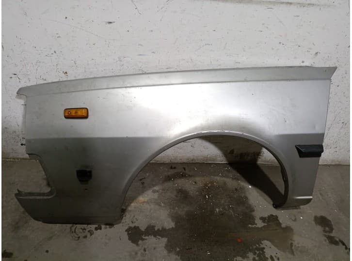 Recambio de aleta delantera izquierda para volvo 340-360 (343, 345) 2.0 referencia OEM IAM 3343344 3343344