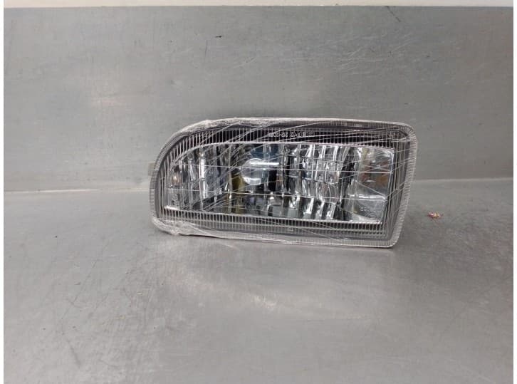 Recambio de faro antiniebla izquierdo para toyota land cruiser (j10) td vx referencia OEM IAM 2122018LAE 13904071 IPARLUX