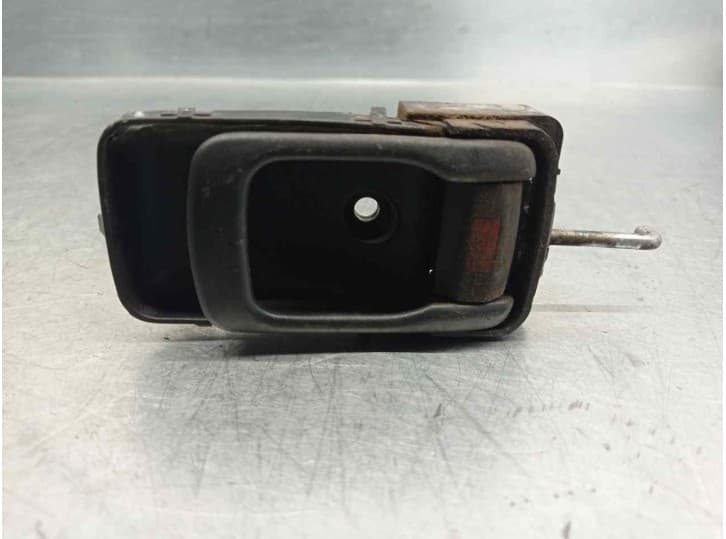 Recambio de maneta interior trasera izquierda para nissan patrol gr v wagon (y61) 3.0 dti referencia OEM IAM 3 PUERTAS