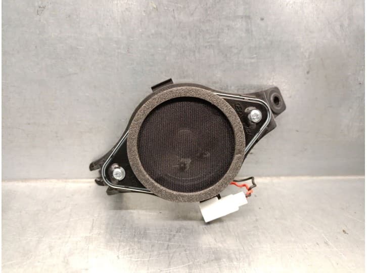 Recambio de altavoz/altavoces para hyundai tucson (tl, tle) 1.6 crdi hybrid 48v referencia OEM IAM 96390D3600 96390D3600