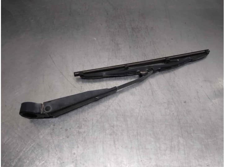 Recambio de brazo limpia trasero para jeep compass (mk49) 2.0 crd 4x4 referencia OEM IAM 5303787AD