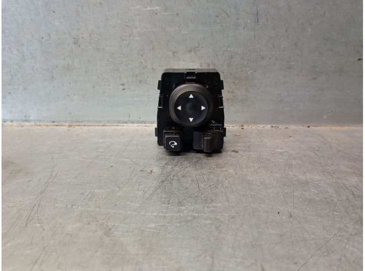Recambio de mando retrovisor para hyundai i20 iii (bc3, bi3) 1.0 t-gdi hybrid 48v referencia OEM IAM 93530BV010 93530BV010