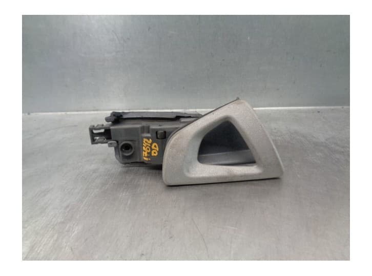 Recambio de maneta interior delantera derecha para smart forfour (454) 1.5 cdi (454.000) referencia OEM IAM A4547600061 MN900108