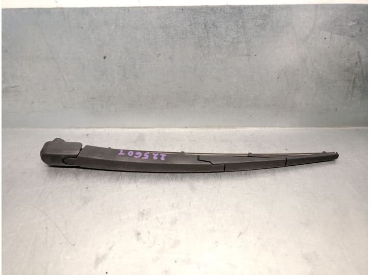 Recambio de brazo limpia trasero para hyundai tucson (tl, tle) 1.6 crdi hybrid 48v referencia OEM IAM 988152J000 988152J000