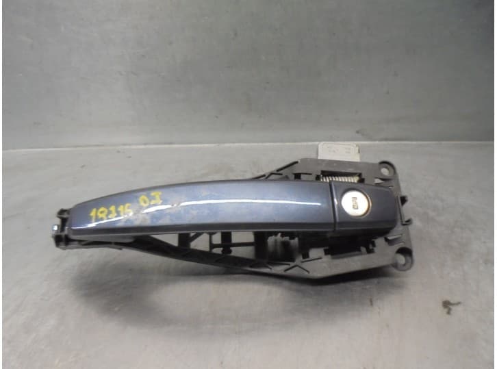 Recambio de maneta exterior delantera izquierda para opel zafira / zafira family b (a05) 1.7 cdti (m75) referencia OEM IAM 51381