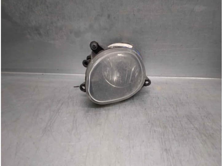 Recambio de faro antiniebla izquierdo para audi allroad c5 (4bh) 2.5 tdi quattro referencia OEM IAM 4Z7941700 89304641 VALEO