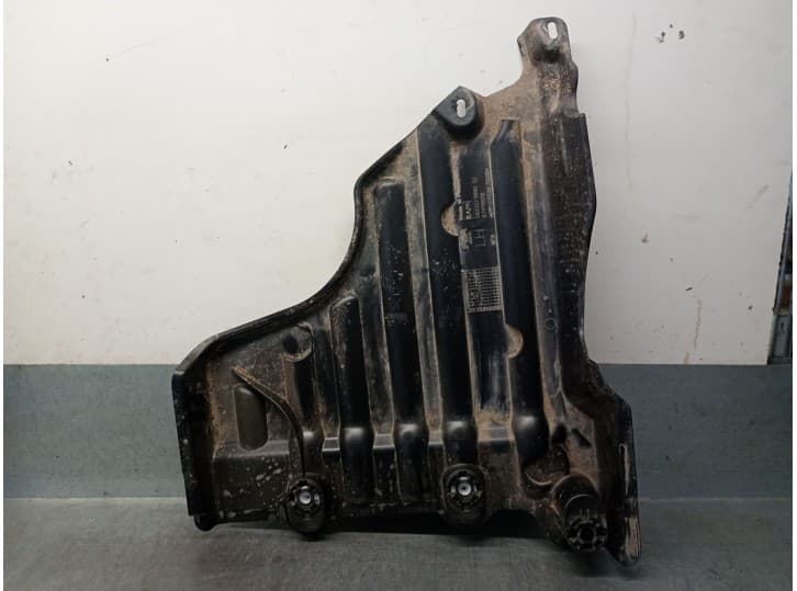 Recambio de cubrecarter para fiat fiat 600e / 600 mild hybrid fiat 600e / 600 mild hybrid referencia OEM IAM 9823573880 98235738