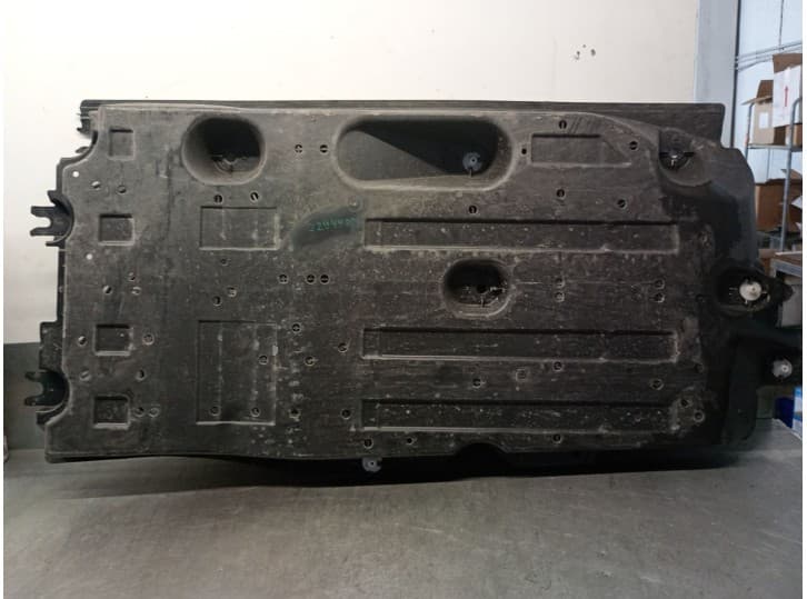 Recambio de cubrecarter para fiat fiat 600e / 600 mild hybrid fiat 600e / 600 mild hybrid referencia OEM IAM 9842626180 98426261