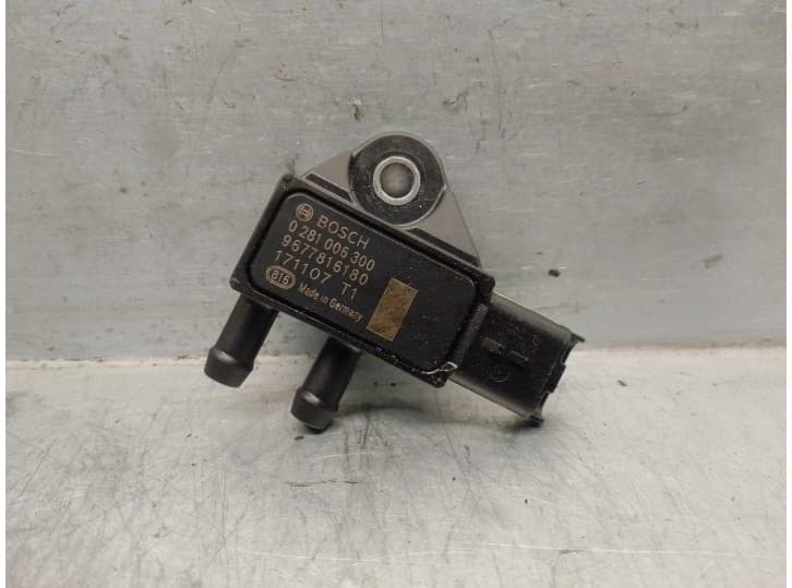 Recambio de sensor presion para opel grandland / grandland x (a18, p1uo) 1.6 turbo d (75) referencia OEM IAM 9677816180 02610063