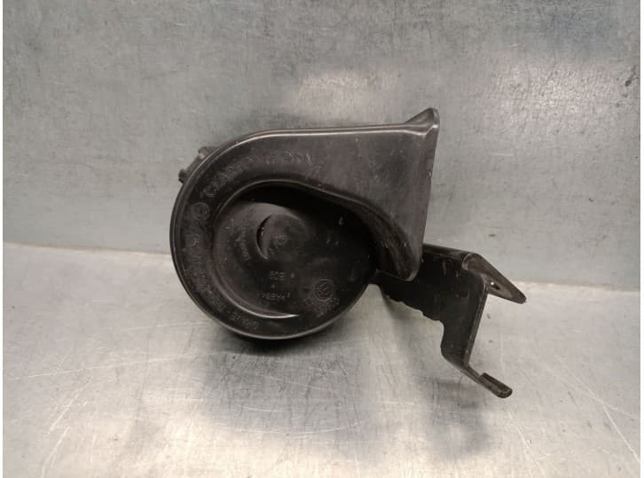 Recambio de claxon para hyundai tucson (tl, tle) 1.6 crdi hybrid 48v referencia OEM IAM 96611D3500 96611D3500