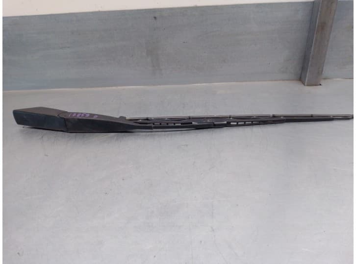 Recambio de brazo limpia delantero derecho para mercedes-benz clase e (w210) e 320 (210.055) referencia OEM IAM A2108200144