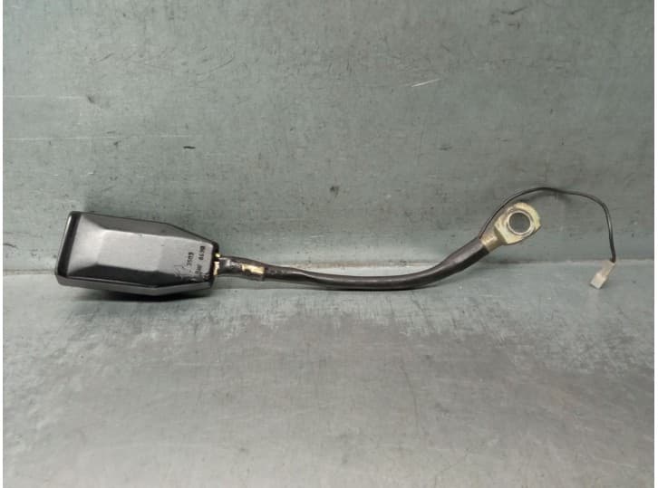Recambio de enganche cinturon delantero izquierdo para volvo 340-360 (343, 345) 2.0 referencia OEM IAM 3296502