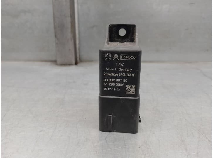 Recambio de caja precalentamiento para opel grandland / grandland x (a18, p1uo) 1.6 turbo d (75) referencia OEM IAM 9803299780 5