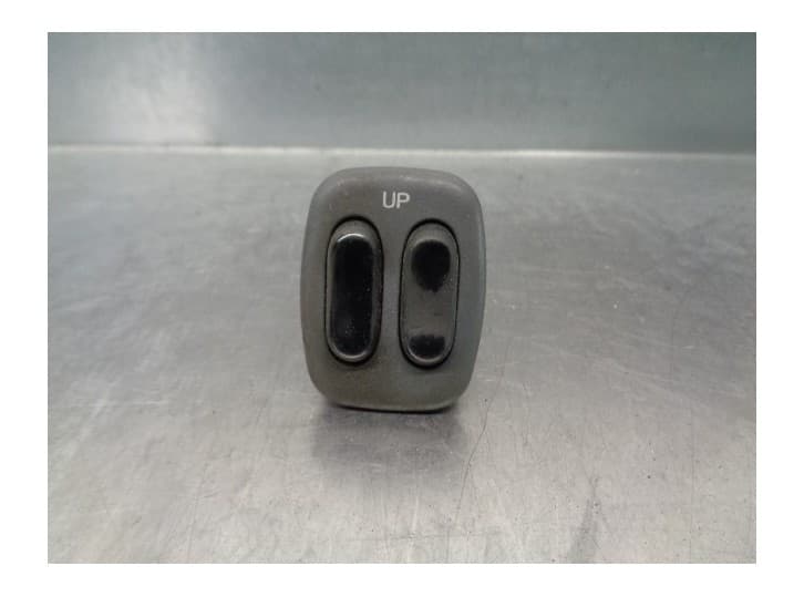 Recambio de mando elevalunas delantero izquierdo para hyundai atos (mx) 1.0 i referencia OEM IAM 9357002000