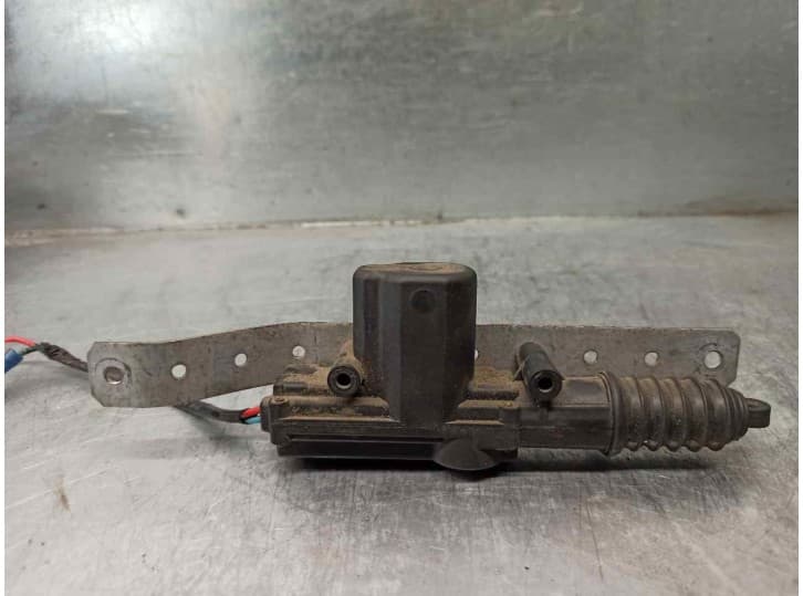 Recambio de motor cierre centralizado delantero izquierdo para honda civic vi hatchback (ej, ek) 1.4 i s (ej9) referencia OEM IA