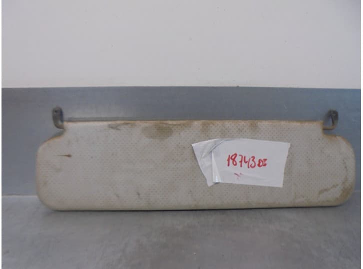 Recambio de parasol izquierdo para nissan trade furgoneta 2.0 d referencia OEM IAM 4773072
