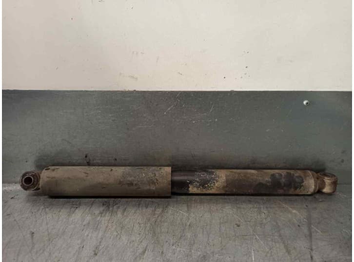 Recambio de amortiguador delantero derecho para renault trucks mascott caja/chasis 120.65 (a00500007) referencia OEM IAM 5010557