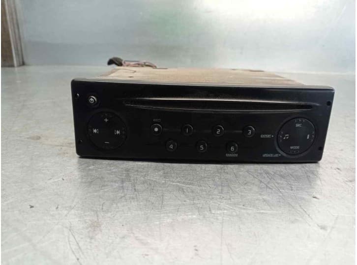 Recambio de sistema audio / radio cd para renault trucks mascott caja/chasis 120.65 (a00500007) referencia OEM IAM 8200354522