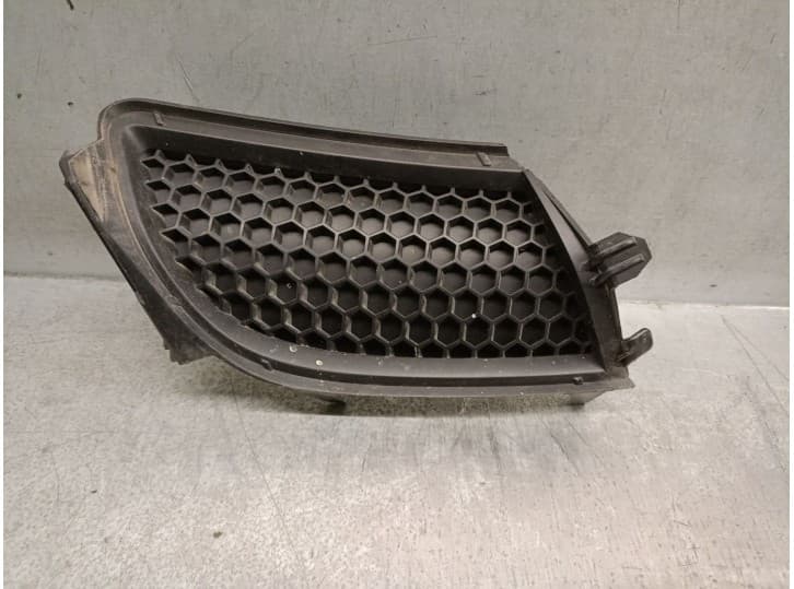 Recambio de rejilla paragolpes izquierda para peugeot 308 sw i (4e_, 4h_) 1.6 hdi referencia OEM IAM 9680537777