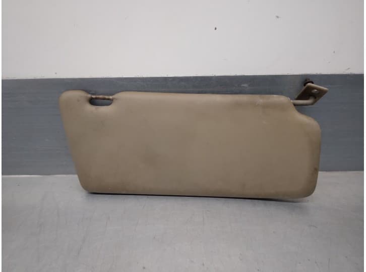 Recambio de parasol izquierdo para ford sierra ii hatchback (gbc, gbg) 2.0 i referencia OEM IAM 1637208