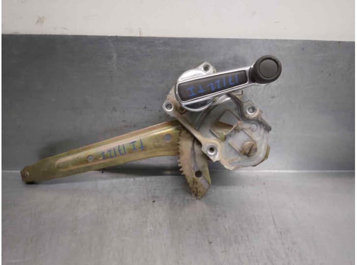 Recambio de elevalunas trasero izquierdo para mitsubishi montero (l04_g, l14_g) 2.5 td (l044g, l049g) referencia OEM IAM MB320