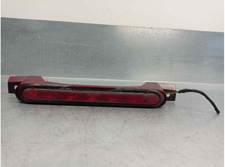 Recambio de luz central de freno para ford focus i sedán (dfw) 1.6 16v referencia OEM IAM XS4X13A613BB