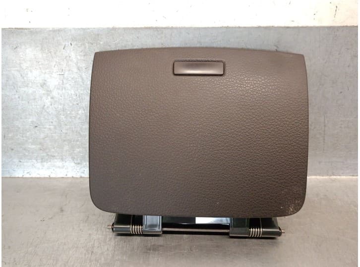 Recambio de guantera para volkswagen touareg (7p5, 7p6) 3.0 v6 tdi referencia OEM IAM 7P6857922 7P6857922