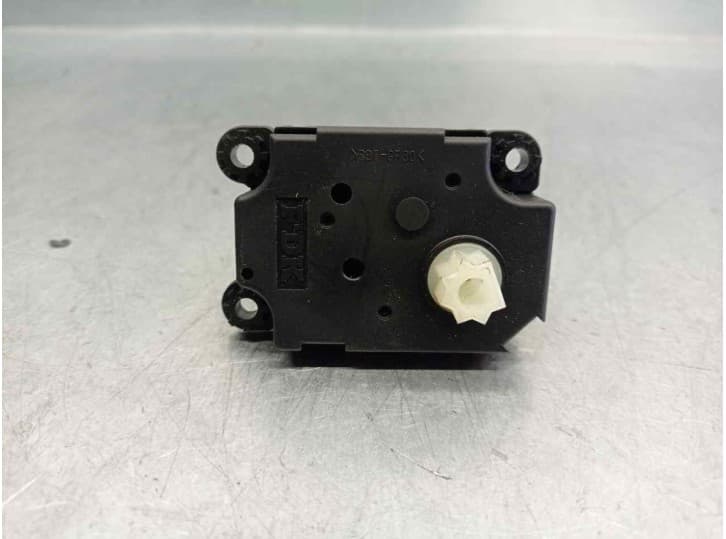 Recambio de motor calefaccion para renault grand scénic iii (jz0/1_) 1.5 dci referencia OEM IAM 272109961R N105212VA VALEO