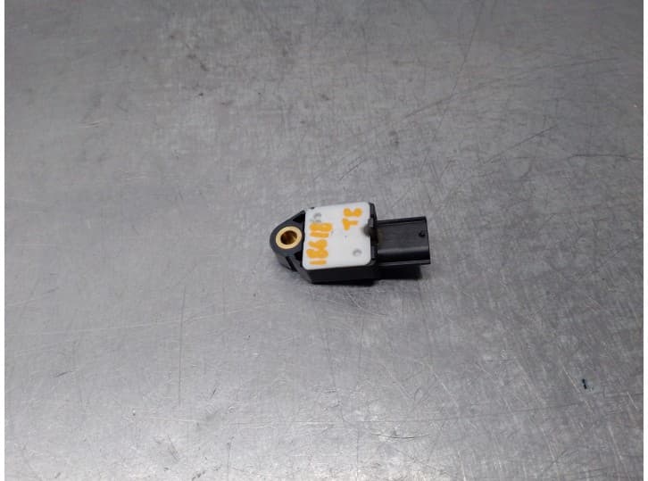 Recambio de sensor impacto para lexus is ii (_e2_) 220d (ale20) referencia OEM IAM 898310W040 TRW