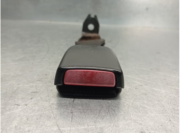 Recambio de enganche cinturon trasero izquierdo para rover 25 i hatchback (rf) 2.0 idt referencia OEM IAM TRA IZQ 5 PUERTAS