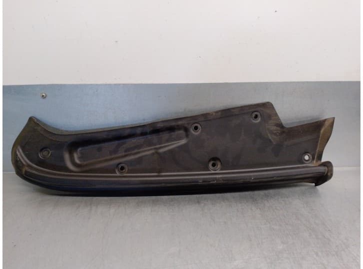 Recambio de molduras traseras para mercedes-benz clase v (w447) referencia OEM IAM A4476940825 IZQUIERDA