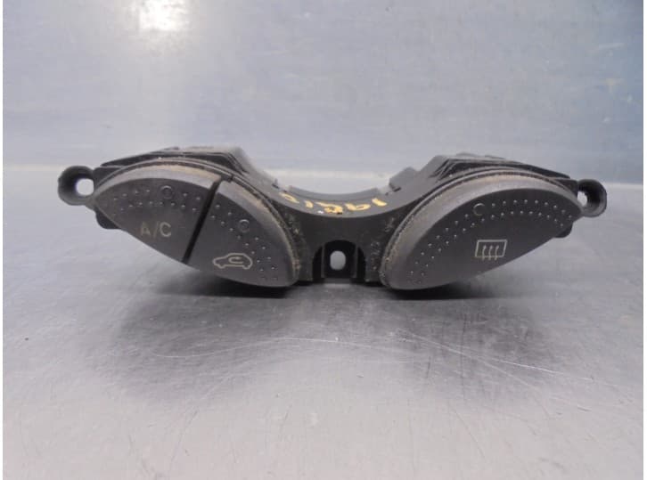 Recambio de mando multifuncion para ford focus i sedán (dfw) 1.8 turbo di / tddi referencia OEM IAM 98AG19A945BG