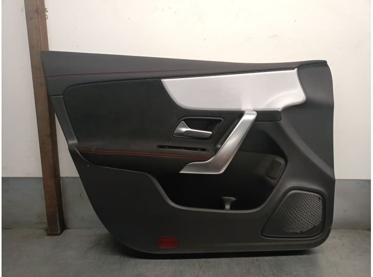 Recambio de guarnecido puerta delantera izquierda para mercedes-benz cla shooting brake (x118) cla 200 (118.687) referencia OEM