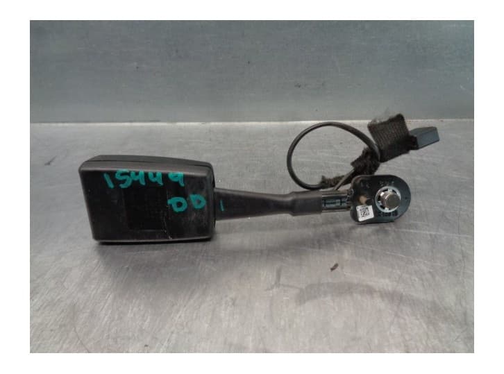 Recambio de enganche cinturon delantero derecho para chevrolet aveo hatchback (t300) 1.3 d referencia OEM IAM 95027720 2 PINES D