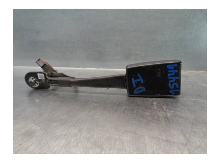 Recambio de enganche cinturon delantero izquierdo para chevrolet aveo hatchback (t300) 1.3 d referencia OEM IAM 95027719 2 PINES