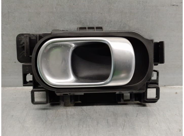 Recambio de maneta interior delantera izquierda para citroën c3 iii (sx) 1.2 thp 110 referencia OEM IAM 99012886VV 5 PUERTAS