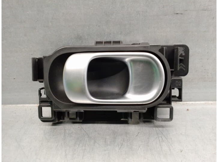 Recambio de maneta interior trasera derecha para citroën c3 iii (sx) 1.2 thp 110 referencia OEM IAM 98012885VV 5 PUERTAS