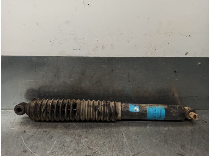 Recambio de amortiguador trasero izquierdo para jeep cherokee (xj) 2.1 td referencia OEM IAM 106540 551700314110 SACHS