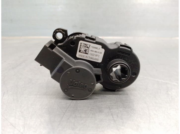 Recambio de motor calefaccion para citroën c3 iii (sx) 1.2 thp 110 referencia OEM IAM T32088BA