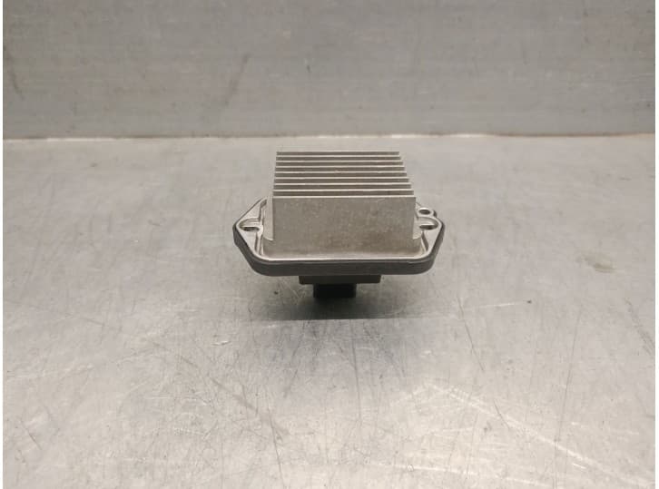 Recambio de resistencia calefaccion para mazda 2 (de_, dh_) 1.6 mz-cd referencia OEM IAM PM010010B GS1D61J15
