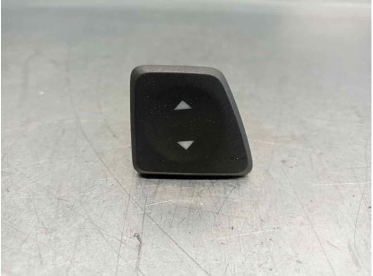 Recambio de mando elevalunas delantero izquierdo para fiat 500 (312_) 1.2 (312axa1a) referencia OEM IAM 735450601 735450601