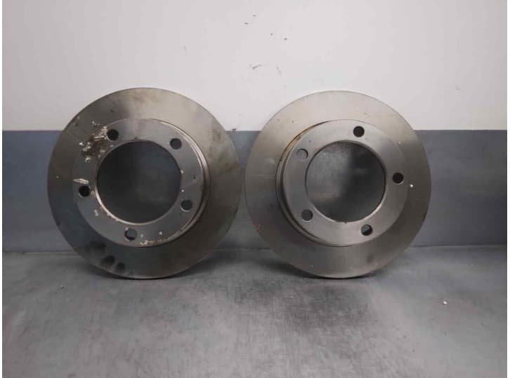 Recambio de disco freno trasero para lada niva ( 2121 / 21213 / 21214 / 21215 ) referencia OEM IAM 0986478746