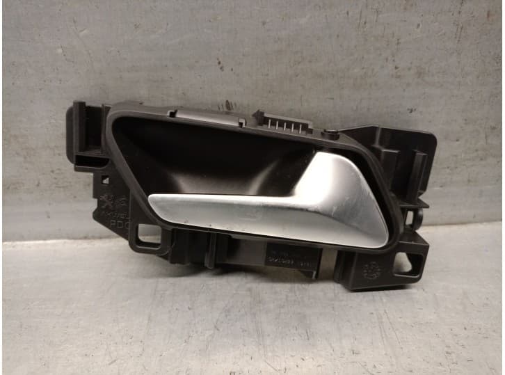 Recambio de maneta interior trasera derecha para opel corsa f (p2jo) corsa-e (68) referencia OEM IAM 98201552VV