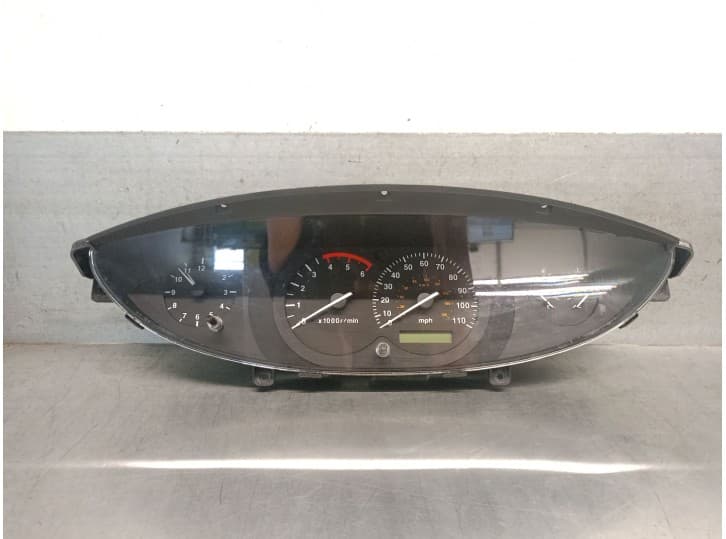 Recambio de cuadro instrumentos para maxus 3.9t 17s 120 m-bus vespino 130e referencia OEM IAM 282100006 HD7A0500142