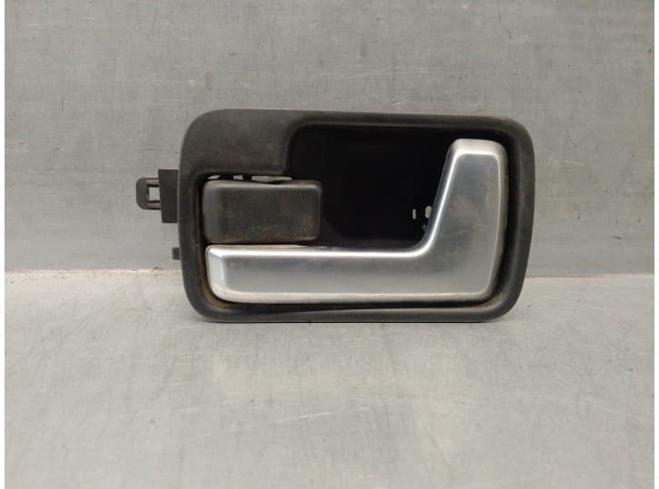 Recambio de maneta interior delantera izquierda para land rover discovery iii (l319) 2.7 td 4x4 referencia OEM IAM FVC500136 FVC
